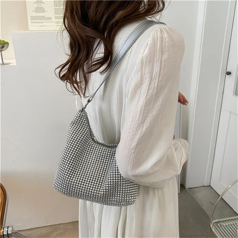 Bolso de hombro de diseñador de lujo para mujer, bolso de mano de noche con diamantes de imitación brillantes, monederos de cristal, bolsos Hobo de moda