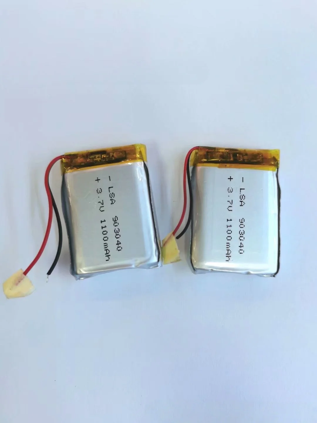 903040 Polymer Lithium Battery 1100mAh 3.7V For LED Lights Beauty Devices Bluetooth Speakers