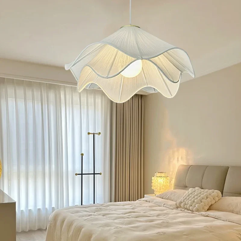 

French cream wind simple chandelier creative personality dining room light warm Nordic fabric high-end living room bedroom light