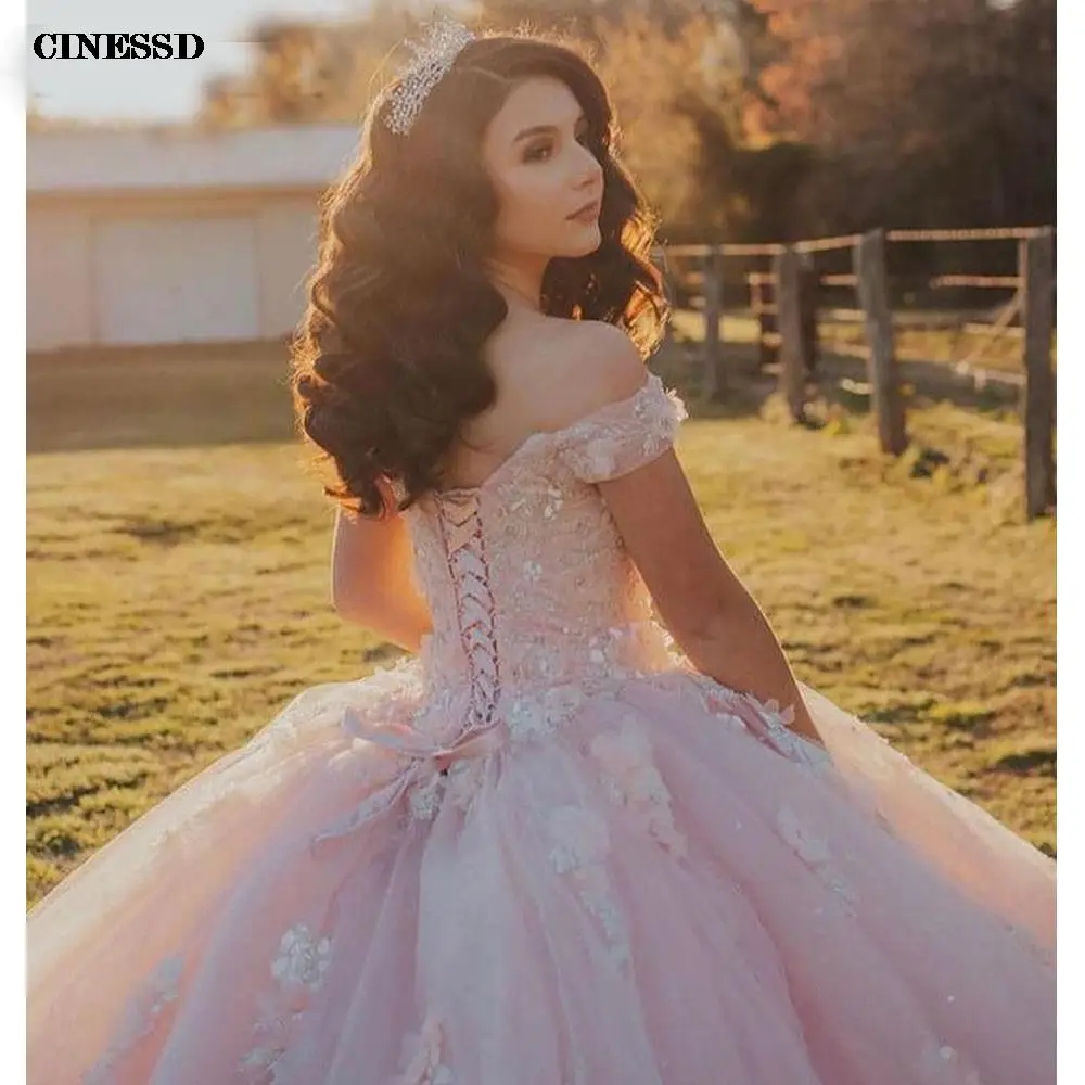 Бальное платье принцессы с круглым вырезом, розовое платье Quinceanera без рукавов, 2022 вечерние, платье с 3D кружевной аппликацией, модное с открытыми плечами