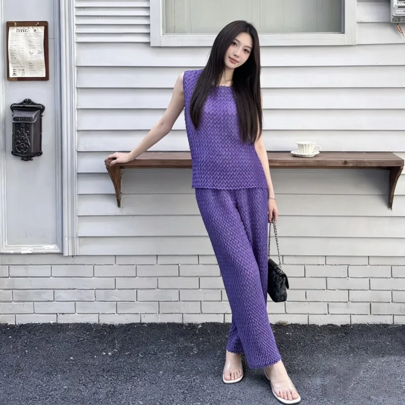 

Miyake Pleated Pantsuit Plisse Women 2026 Summer Collection Crew Neck Tank Top Luxurious Fashion Pleats Straight-Leg Pantsuit