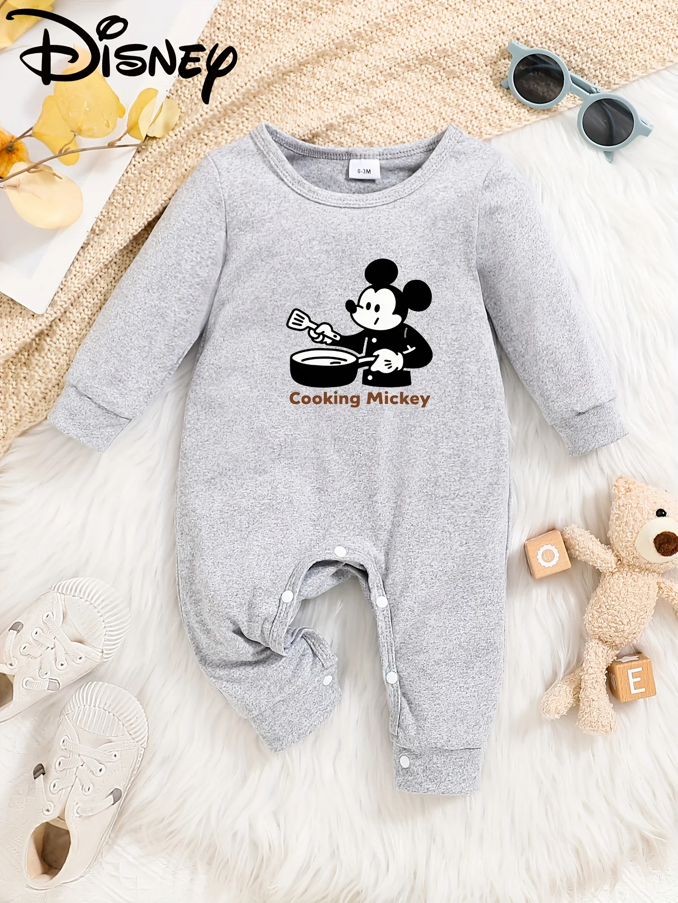 

【Осанторизованный】Детский комбинезон с длинными рукавами Disney Mickey, милый узор с принтом, круглый вырез, мягкий и удобный, можно стирать в машине, подходит для всех сезонов, подходит для уличного ношения