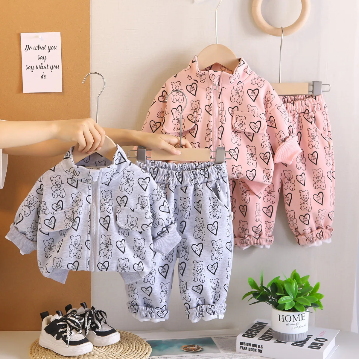 

Комплекты одежды для девочек Весна Осень 2025 Детские повседневные пальто Брюки Спортивный костюм из 2 предметов для детской одежды Детские спортивные костюмы для девочек От 3 лет