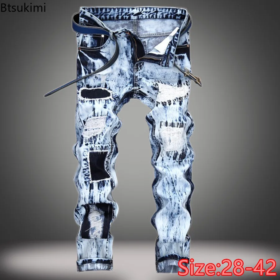 Fashion High Street Men's Jeans Trend Embroidery Patchwork Ripped Hole Denim Pants Men Vintage Straight Casual Pants Large Size