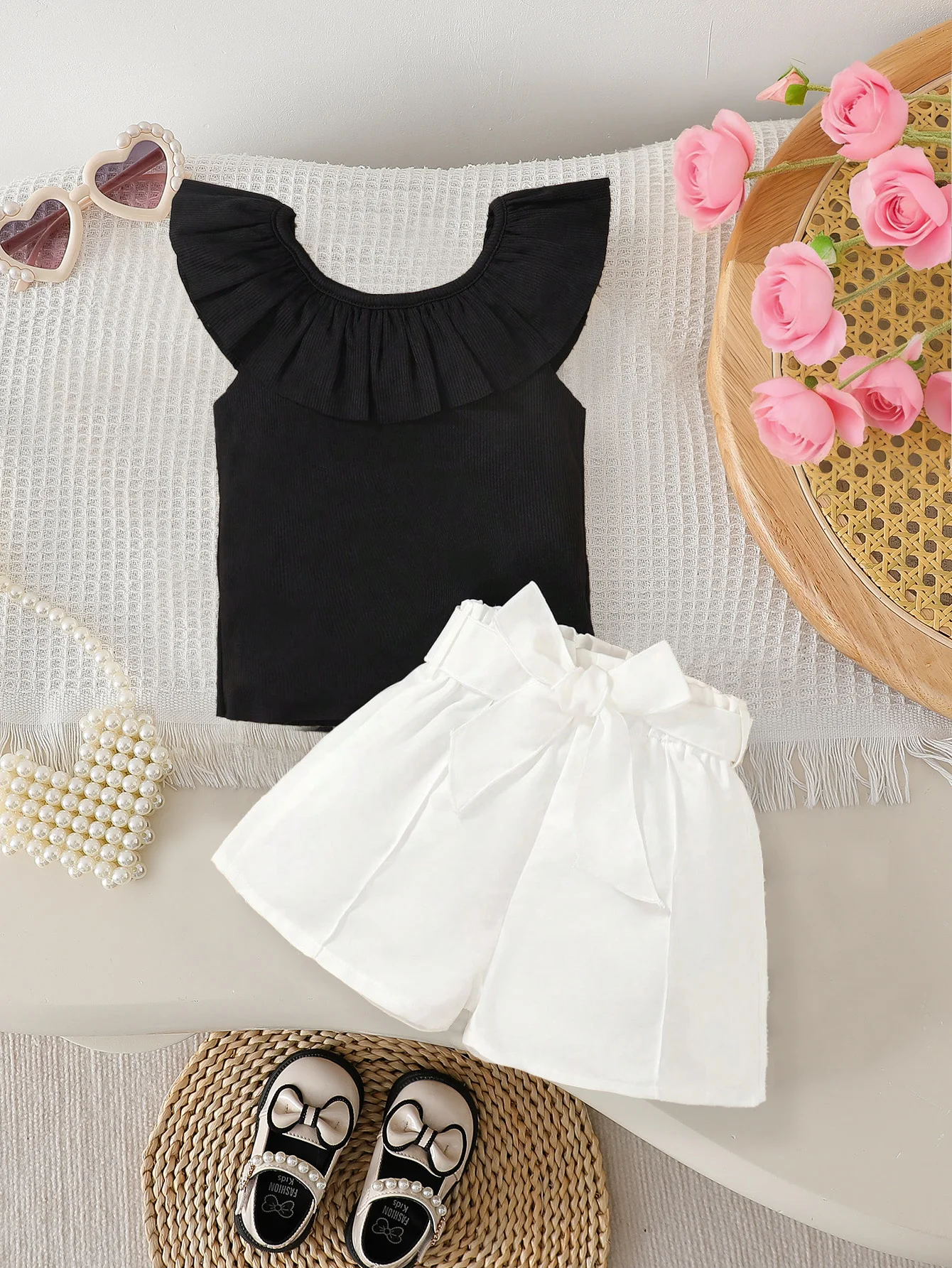 

Летний комплект из двух предметов: топ без рукавов и шорты с бантом для маленьких девочек — подарок на День святого Валентина и день рождения для маленьких девочек