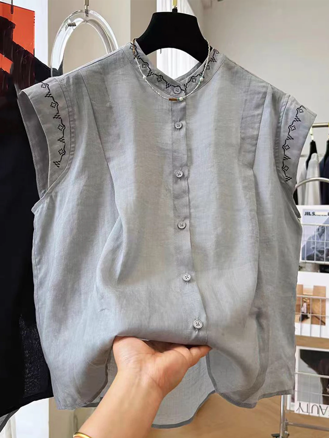 

Heavy Embroidery Cotton Linen Sleeveless Shirt Women Summer High-End Vintage Design Sensation Flying Sleeve Linen Small Shirt...