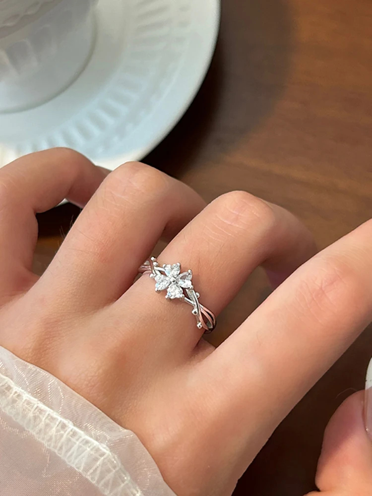 anello-quadrifoglio-in-argento-puro-s999-per-donne-design-unico-sensazione-di-lusso-nuova-tendenza-2026-gioielli-alla-moda