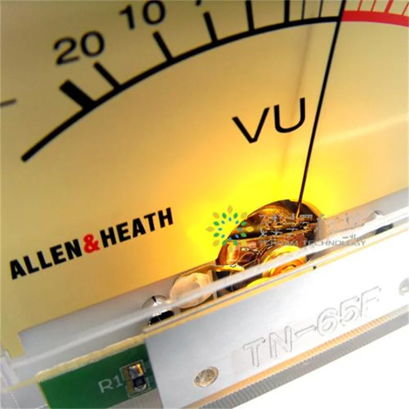 Imported high-precision VU meter op amp DB meter power amplifier mixer level meter lamp peak sound pressure meter PEAK lamp