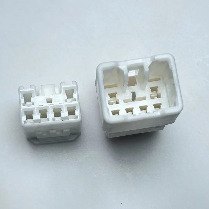 5PCS MG651044/MG651047 original 6-hole  multimedia host plug connector wiring harness