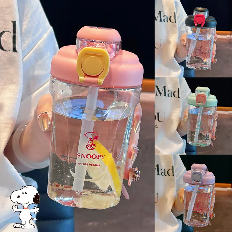 

550 мл чашка для воды Snoopy, модные пластиковые соломенные чашки большой емкости, портативная спортивная бутылка для воды на открытом воздухе, герметичные бутылки для напитков
