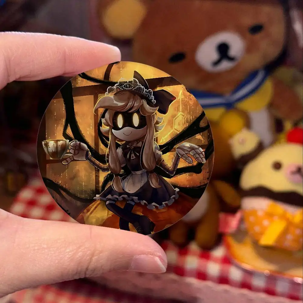 لعبة M-القتل طائرات بدون طيار N V J شارات زر PinsBrooch الإبداعية مضحك يقتبس شارة الملابس على ظهره مجوهرات هدية للأطفال الأصدقاء