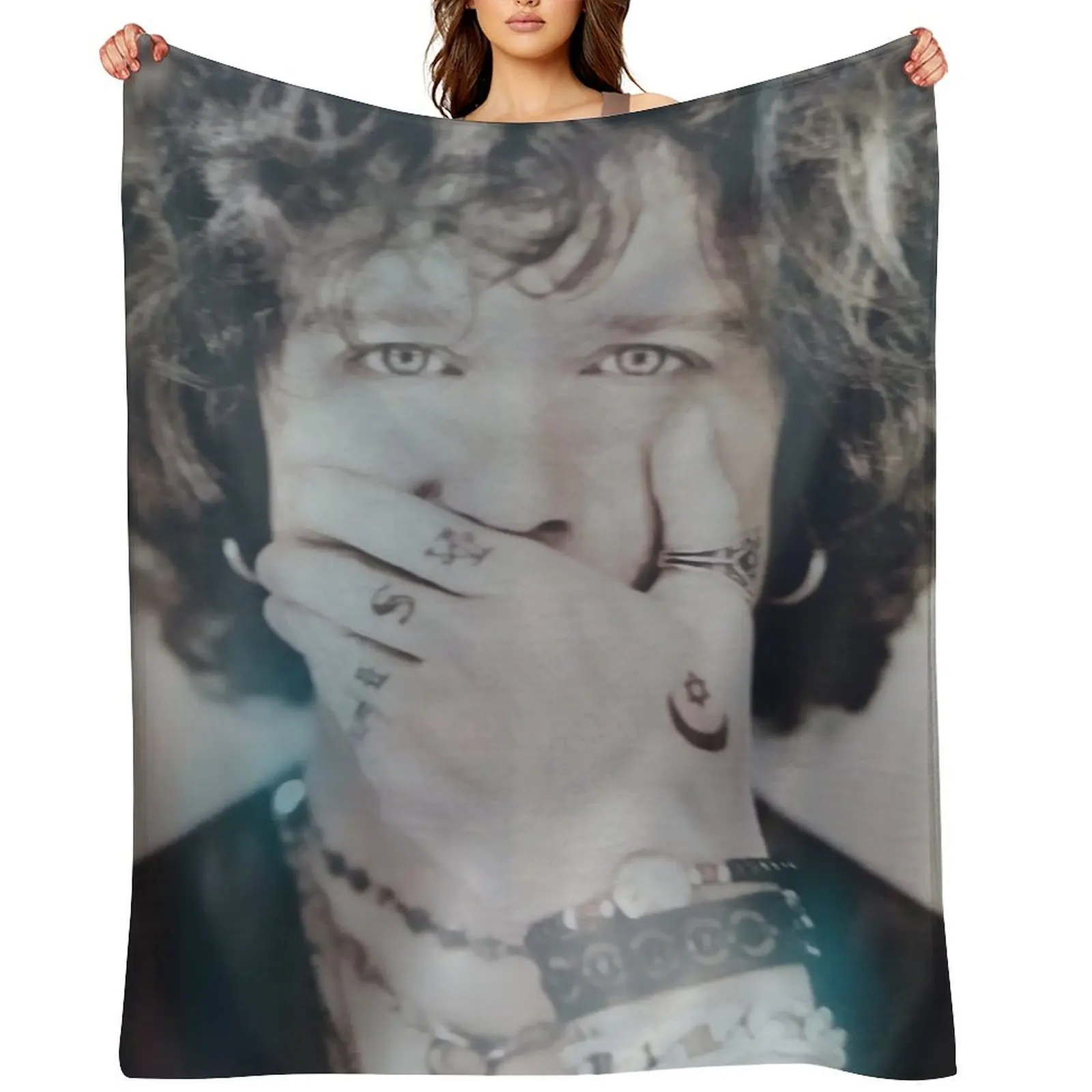 

BUNBURY SAVES SILENCE. HEROES OF SILENCE. Throw Blanket Quilt christmas gifts bed plaid heavy to sleep Blankets