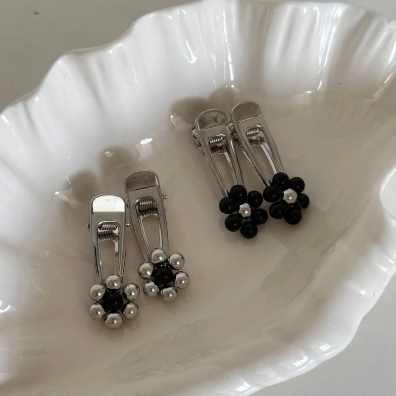Silver Flower Hair Side Clip Korean Fashion Versatile Metal Floral Bangs Hairpin Sweet Elegant Women Girl Forehead Styling Clip