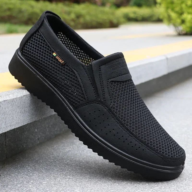 Sommerliche Herren-Slipper aus atmungsaktivem Mesh, rutschfeste, leichte Freizeitschuhe aus Stoff für Väter – Detail 9