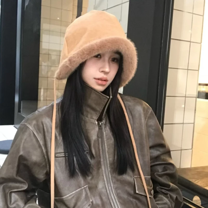 الكورية سميكة الجلد المدبوغ لطيف حزام دلو القبعات للنساء الخريف والشتاء السفر الدافئة تنوعا تظهر الوجه قبعة ليو فنغ الصغيرة #2