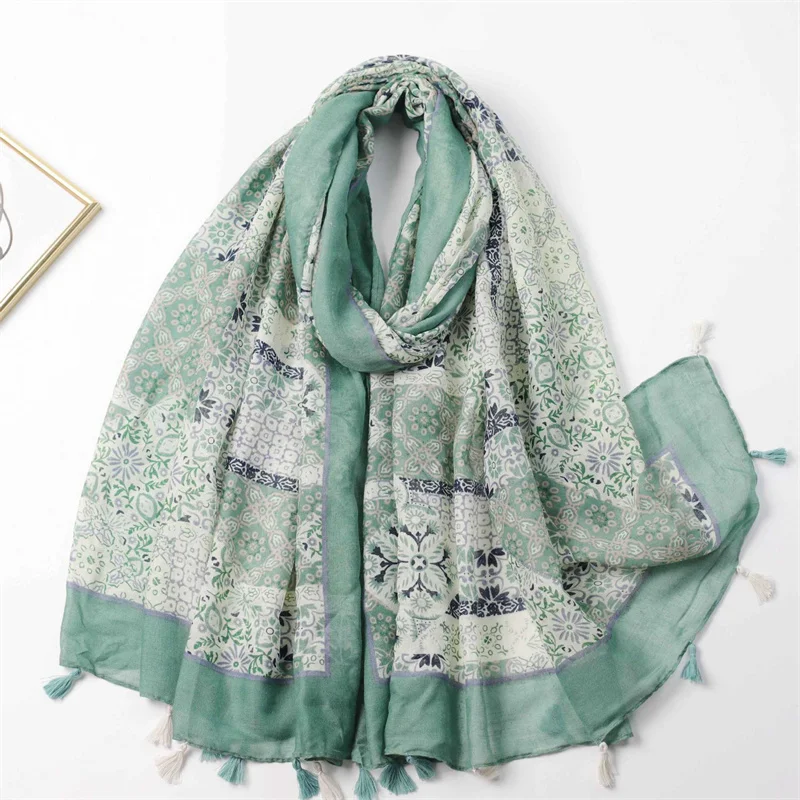 2024 Autumn Fashion Bohemina Aztec Floral Tassel Viscose Shawl Scarf Lady High Quality Wrap Pashmina Stole Bufandas Muslim Hijab