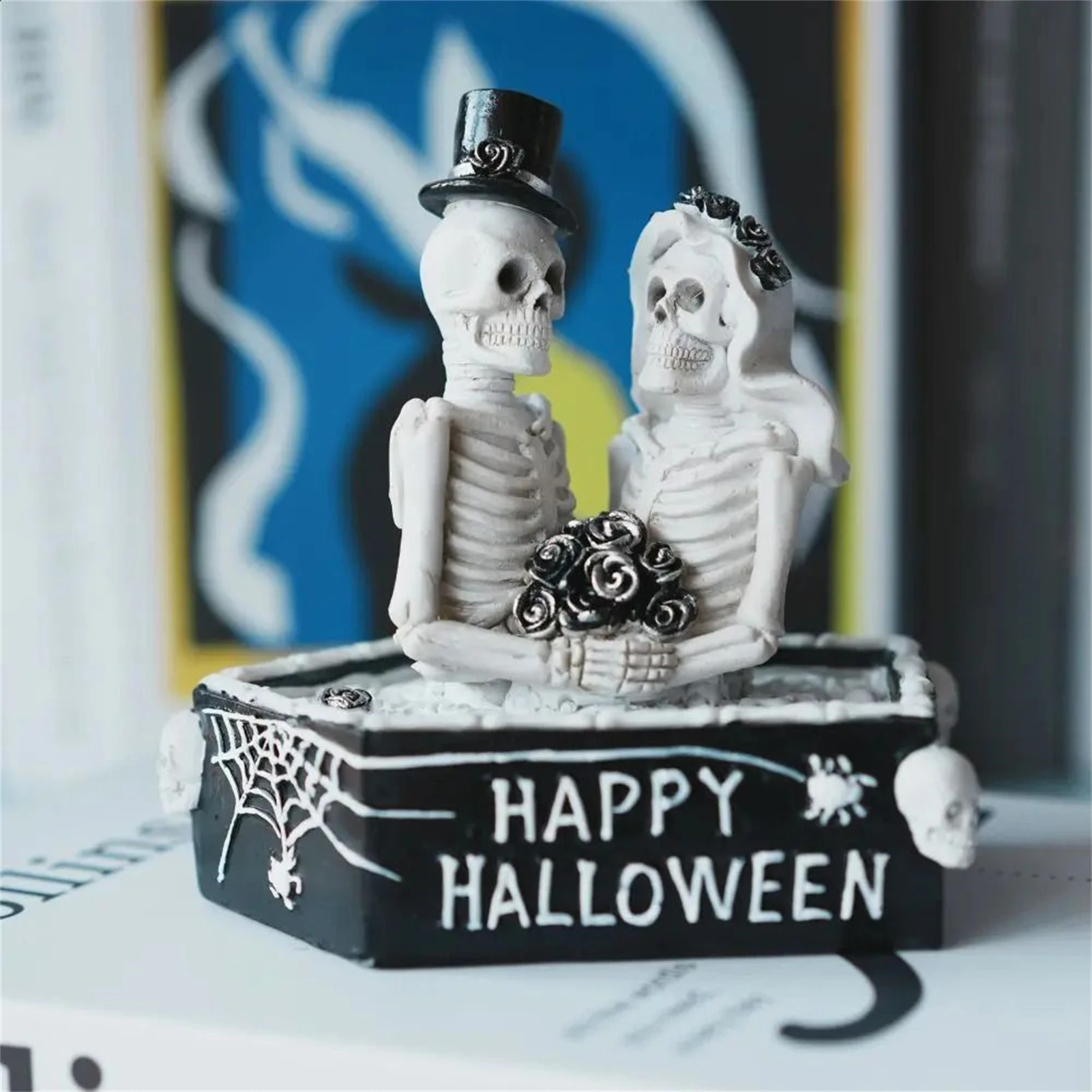 Spooky Skeleton Couple Statue  - đánh giá và giá Resin Art Gift For Anniversary