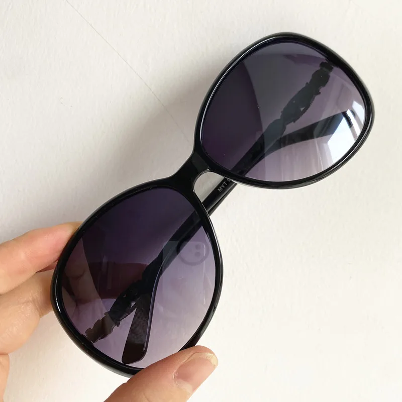 Fashion Sun Glasses Women Anti-UV Spectacles Personality Design Eyeglasses Oval Ornamental Temperament Sunglasses