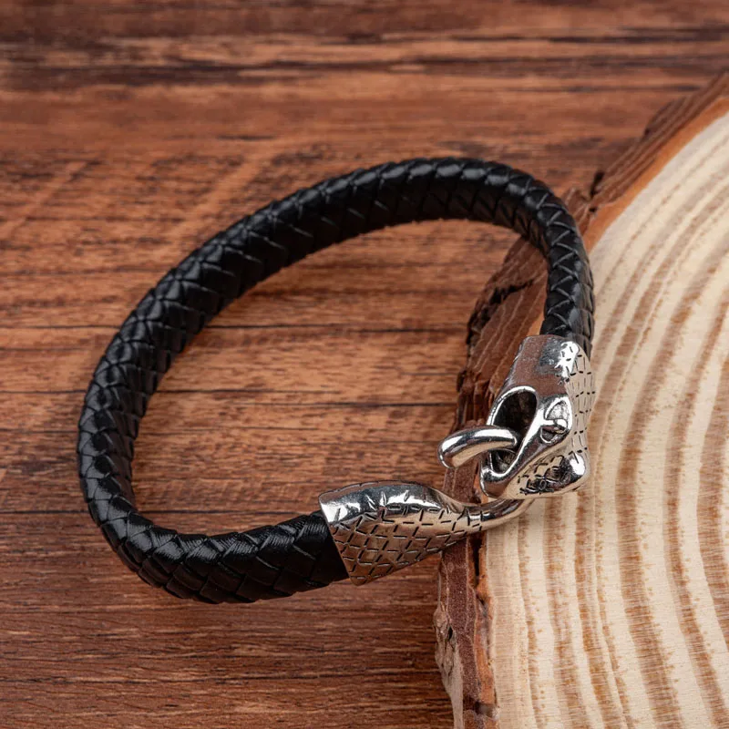 Punk Gothic Snake Clasp Design Cuff Bracelets New Trending Men's Snake Head Leather Bracelet Wristband for Bold Trendsetters