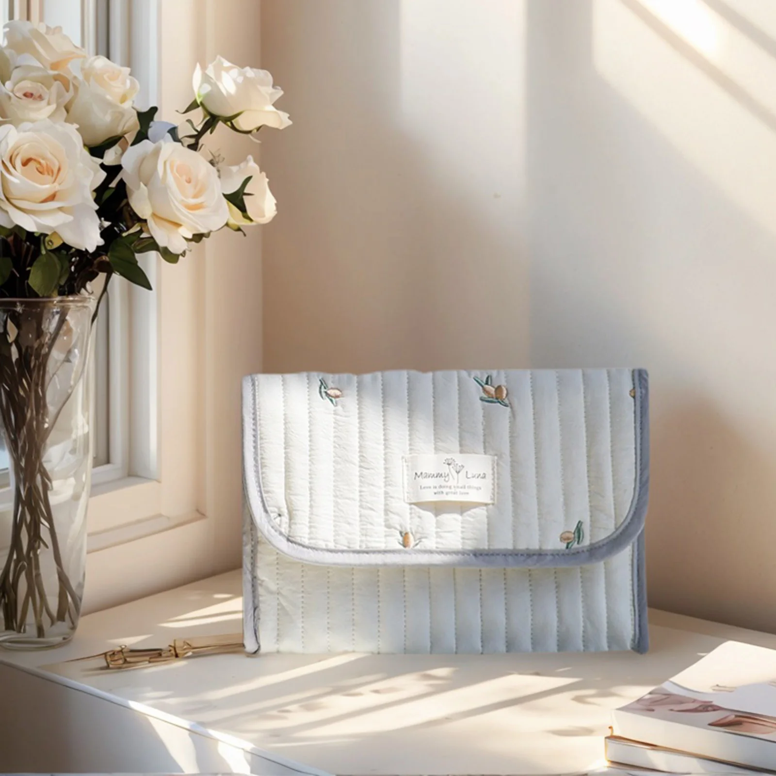 Passport folder, card holder, ID card holder, travel document bag, portable storage bag with clasp
