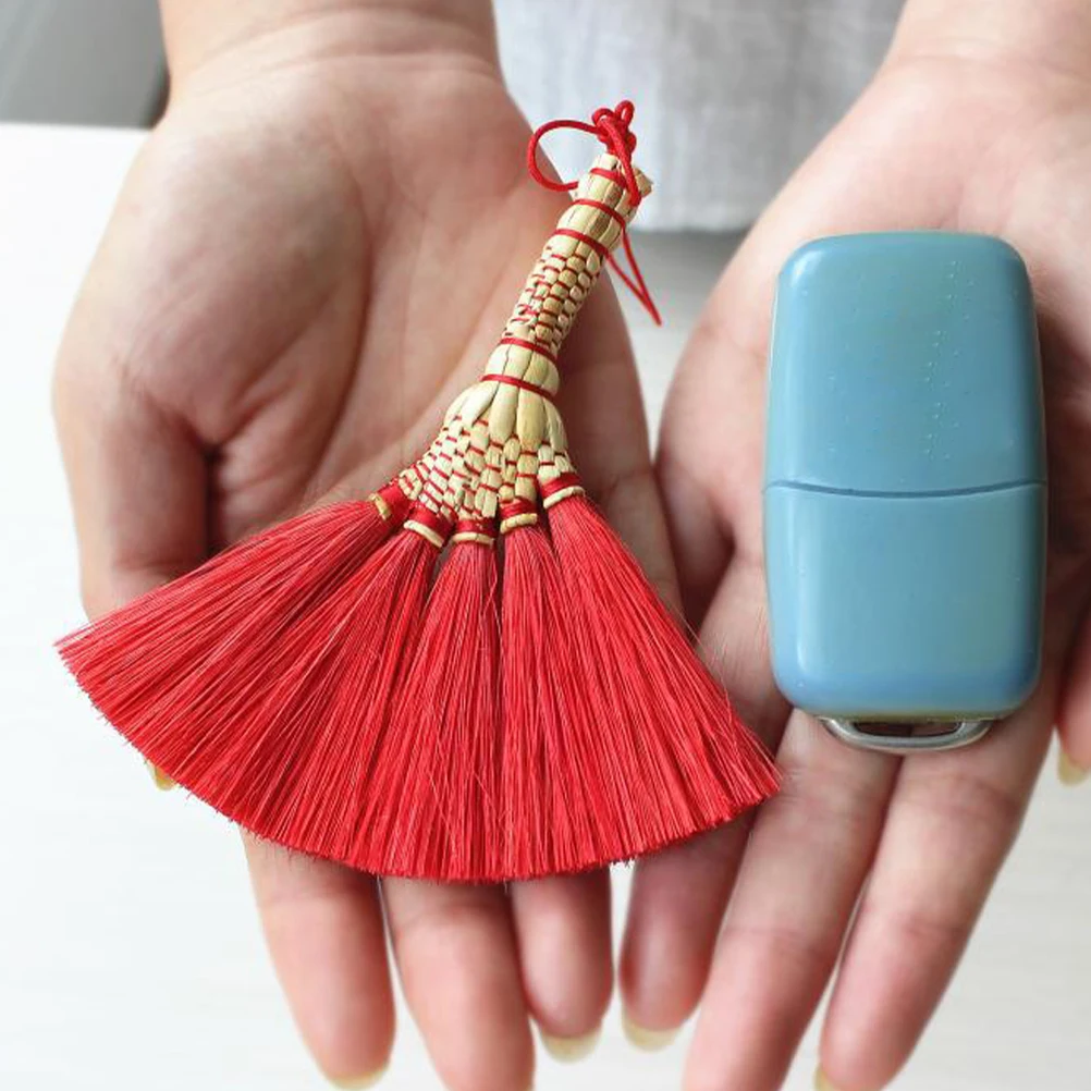 

Mini Broom Pendant Red Handmade Kids Hanging Decor New Year Ornaments Chinese Style Craft Plant Door Car Wall Decorations