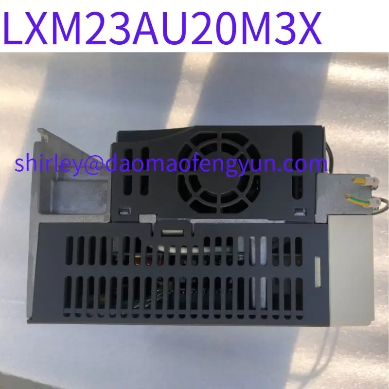 Б/у сервопривод LXM23AU20M3X