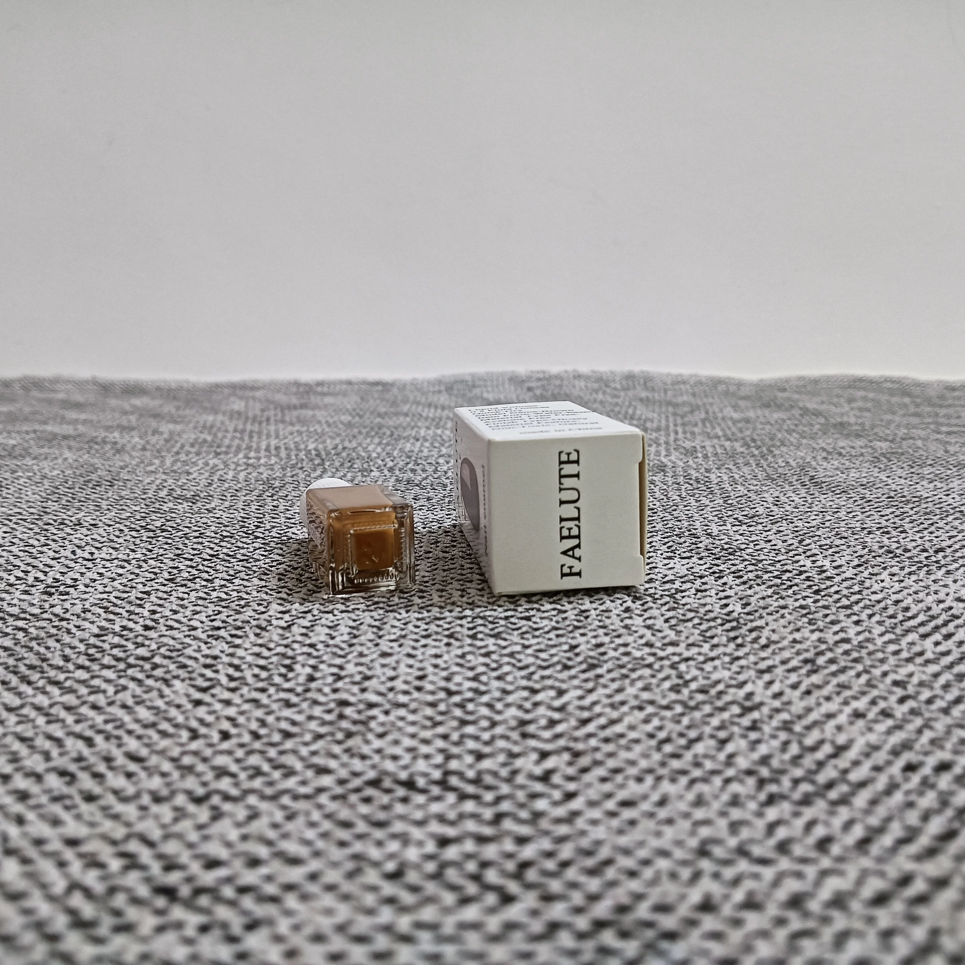 مجموعة طلاء أظافر جل بني عاري 15 مل من FAELUTE، سريع الجفاف، طلاء أظافر سائل يدوم طويلاً، ألوان كلاسيكية