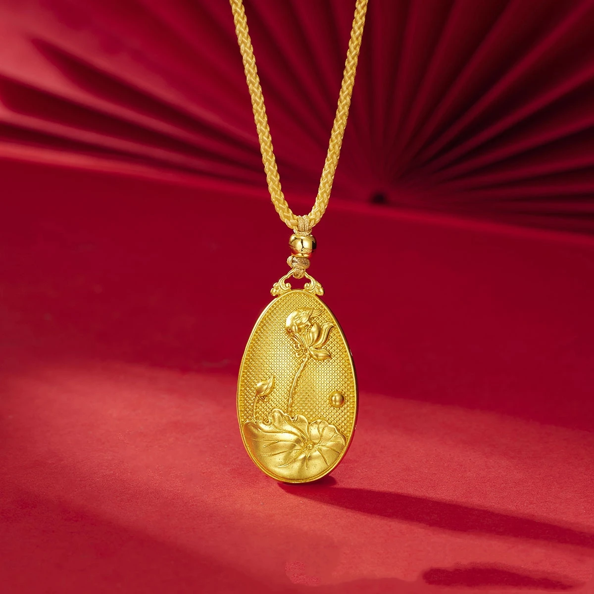 

Gold shop 24K real gold water droplet pendant lotus seed pendant au9999 pure gold necklace for women braided necklace