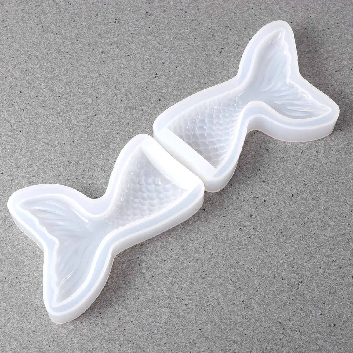 

2pcs Large Fish Tail Silicone Molds Durable Non-Stick Diy Epoxy Mold Creative Craft Tool For Jewelry Making White