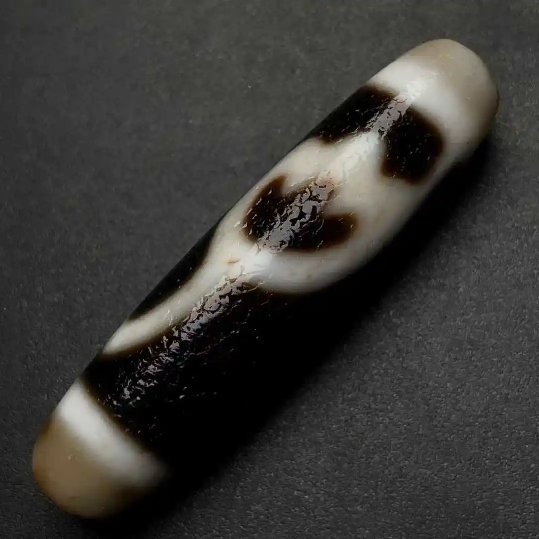 

Pure White Lotus Old Dzi Beads 44*12mm Patina Fengshui Amulet High Oily Jewelry for Men and Women