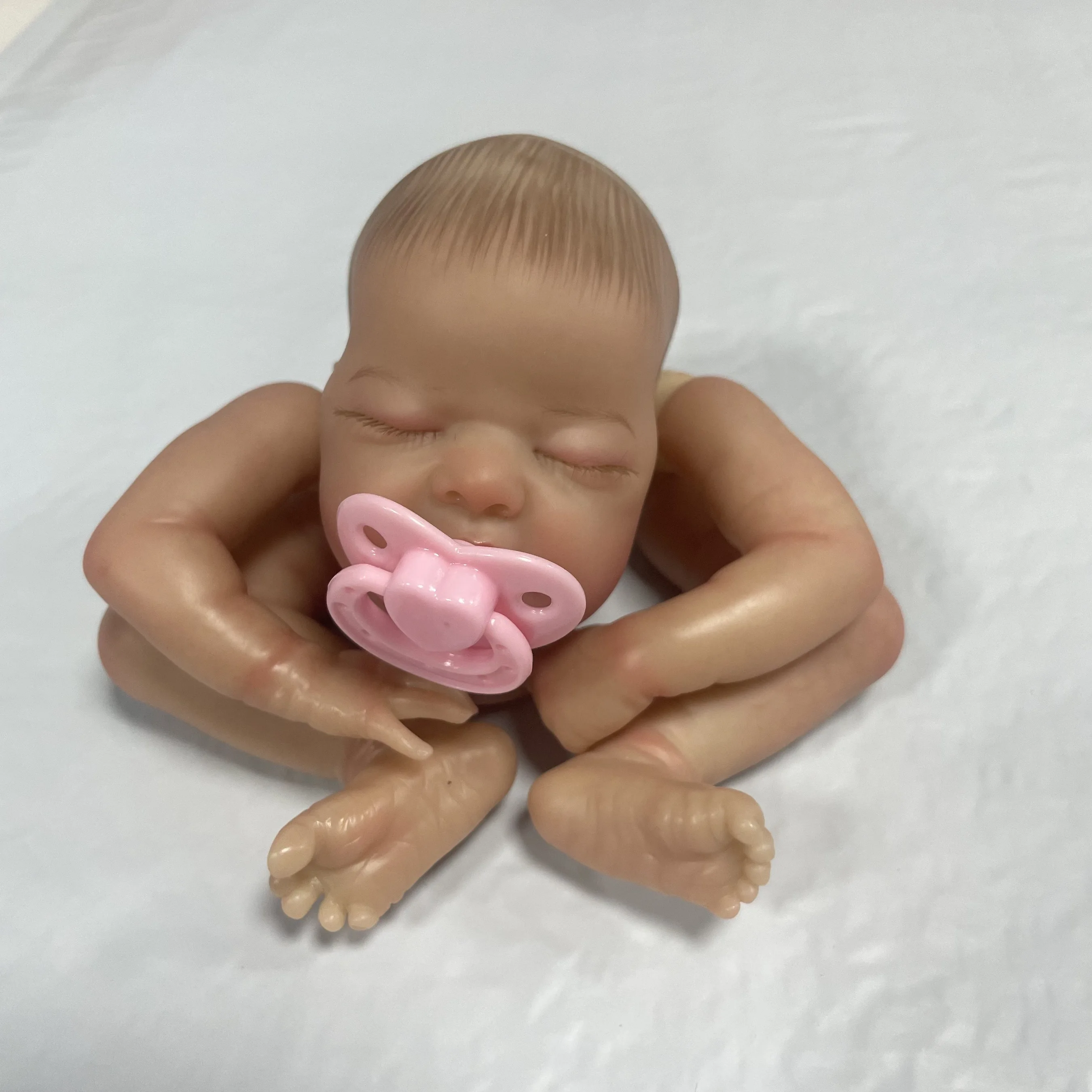 Mini 9-calowy już pomalowany zestaw lalek Reborn Wee Patience z tkaninowym korpusem Malowana skóra 3D Wysokiej jakości ręcznie robione części lalek