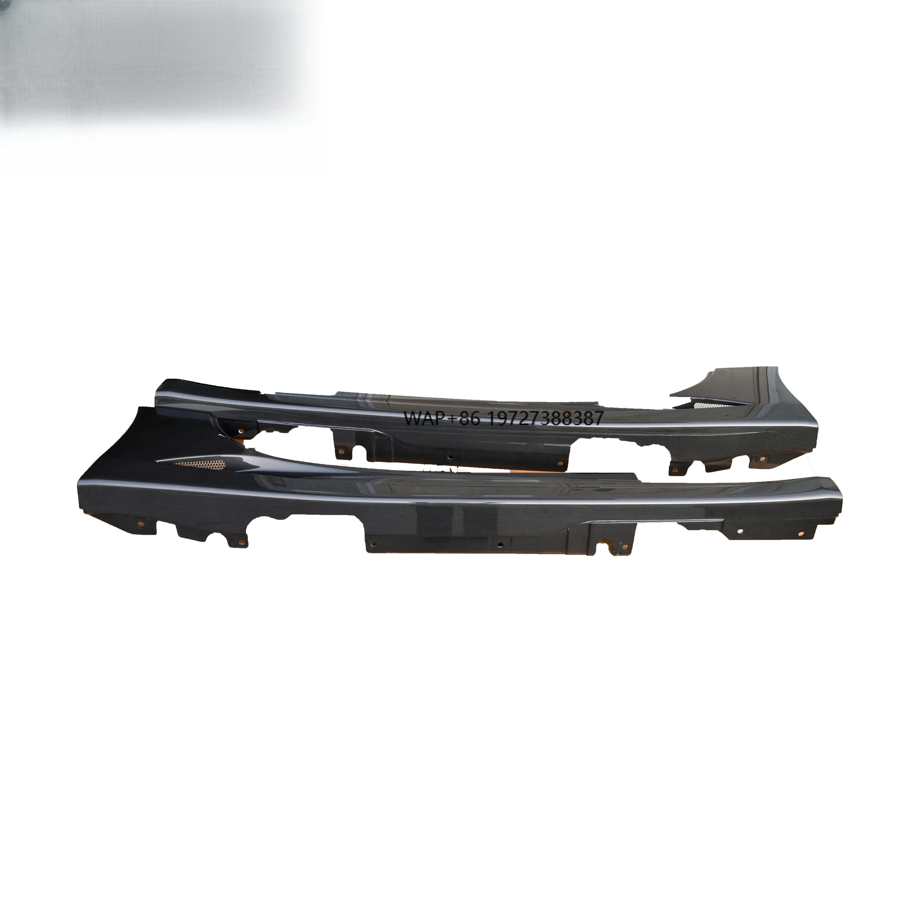 

Genuine Original Parts Carbon Fiber Side Air Intake Vent Grilles for California T Portofino Left Right 70001610
