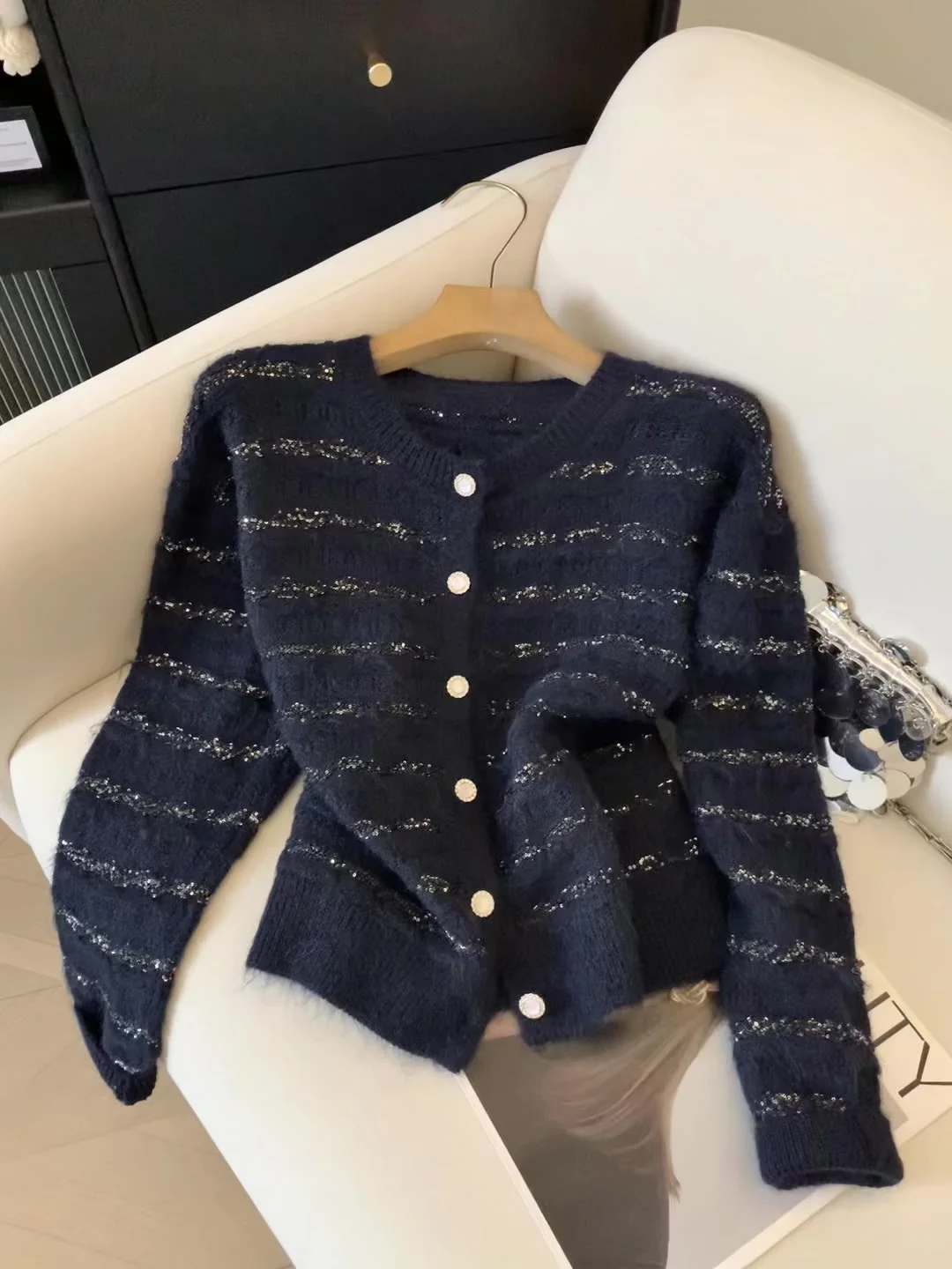 

Женский темно-синий бежевый повседневный свитер с круглым вырезом и длинными рукавами в полоску Y2K, корейский эстетический уличный свитер в стиле ретро, одежда