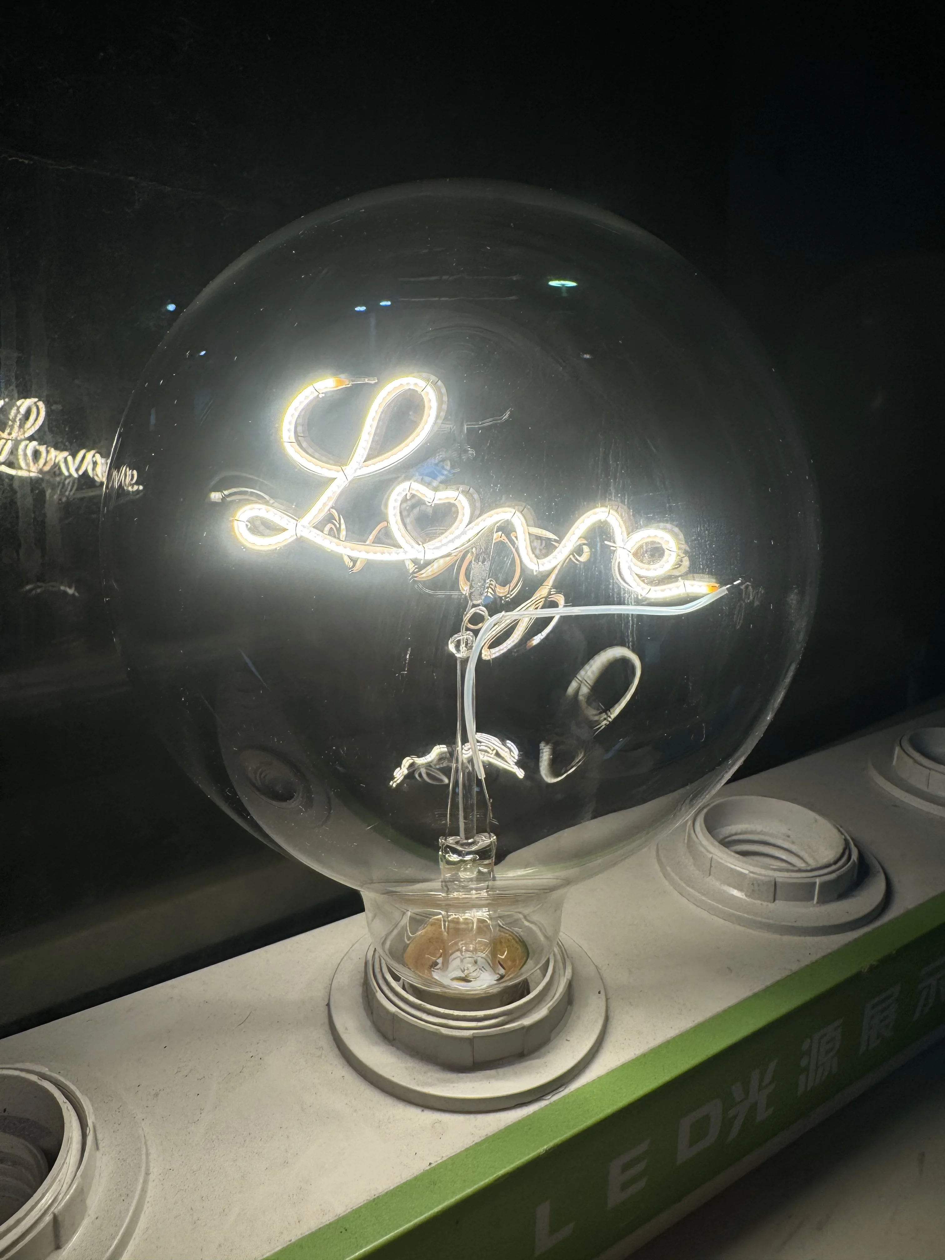 Edison Light Bulb Soft Filament Light G125 LOVE HOME Cat 220V Personalized Creative Letter Light Warm Yellow Decorative Lamps