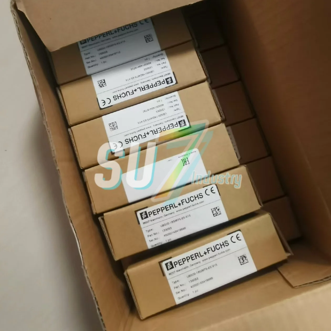 UB500-18GM75-E5-V15 UB500-18GM75-E6-V15 超音波センサー 新品在庫あり