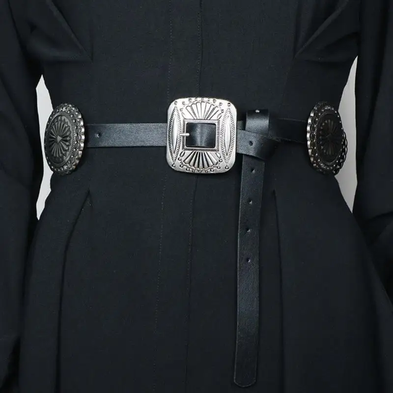 39BD PU-Taillengürtel Ethno-Stil mit geschnitzter Blumenschnalle für Herren-Damenkostüme – Detail 9