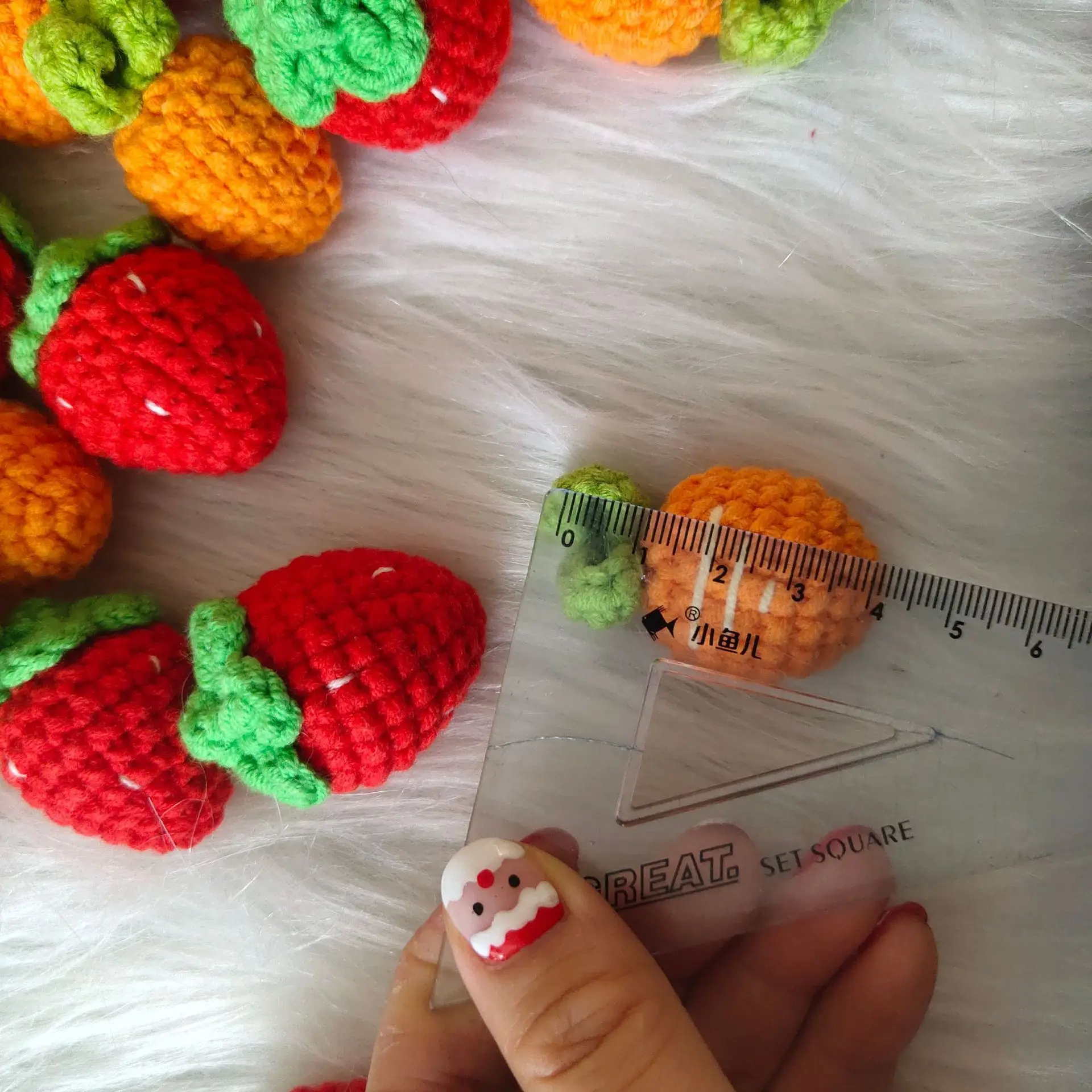 3PCS Yarn Crochet Strawberry Fat Radish Pineapple Patch For Hat Shose Cloth Cute Cartoon Wool Crochet Fruit Sticker Hairpin Acce