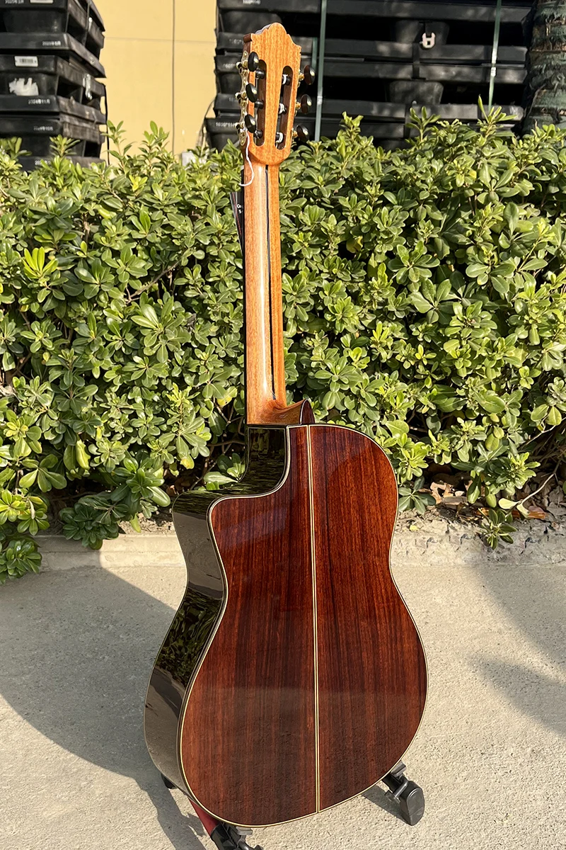 Vollmassive Gittergitarre mit Cutaway, klassische Gitarre, professionelle Akustikgitarre für musikalische Darbietungen und kreatives Spielen – Detail 8