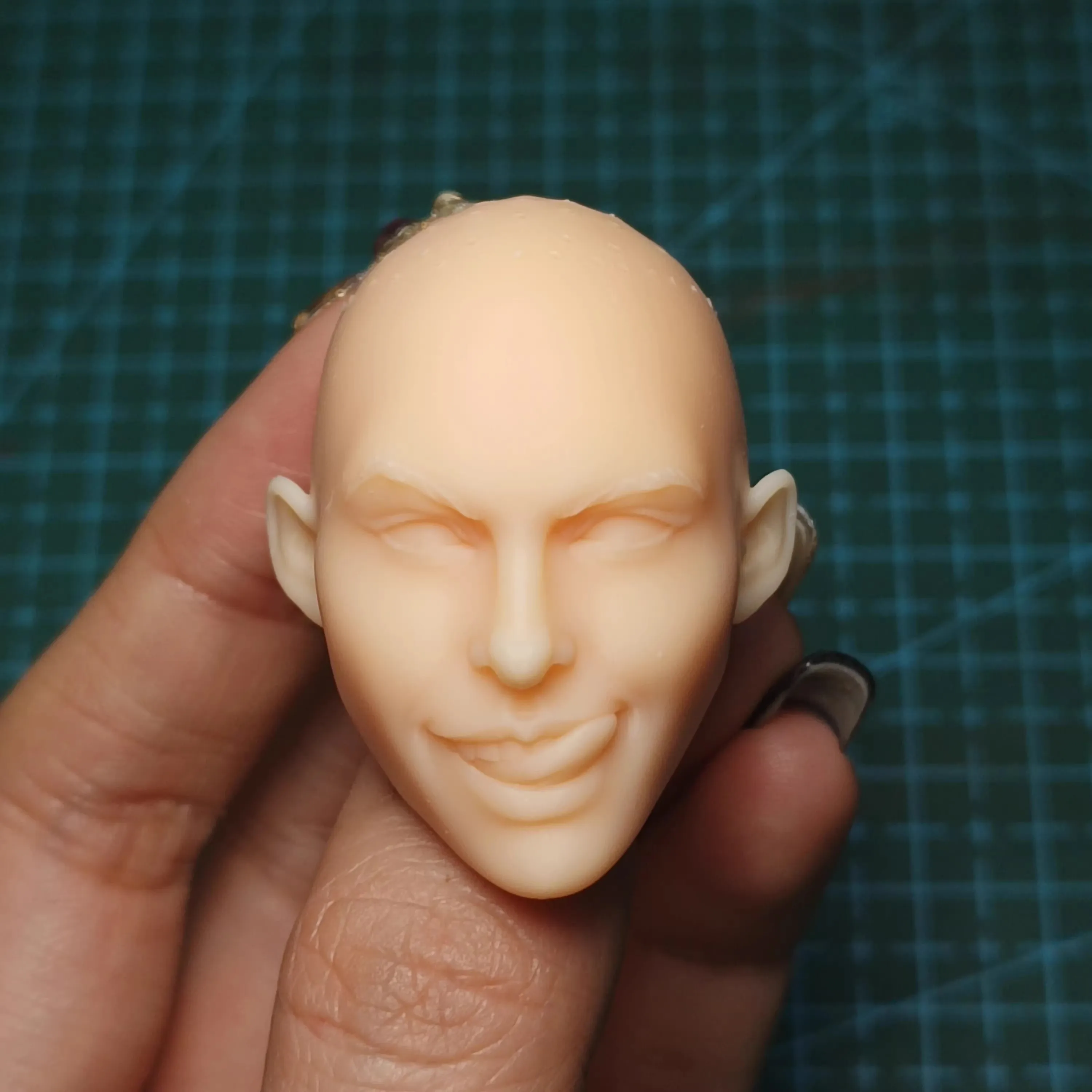 

3D 1/6 Scale Female stick out tongue Expression Head Model For 12inch TBleague Phicen Action Figure customize