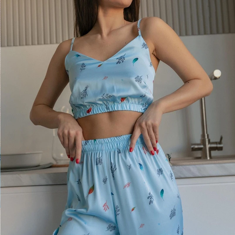 New Satin Silk Pajamas Set for Women Flower Print Sleepwear Sexy V-neck Sleeveless Top Nightwear Pijamas Home Clothes Loungewear