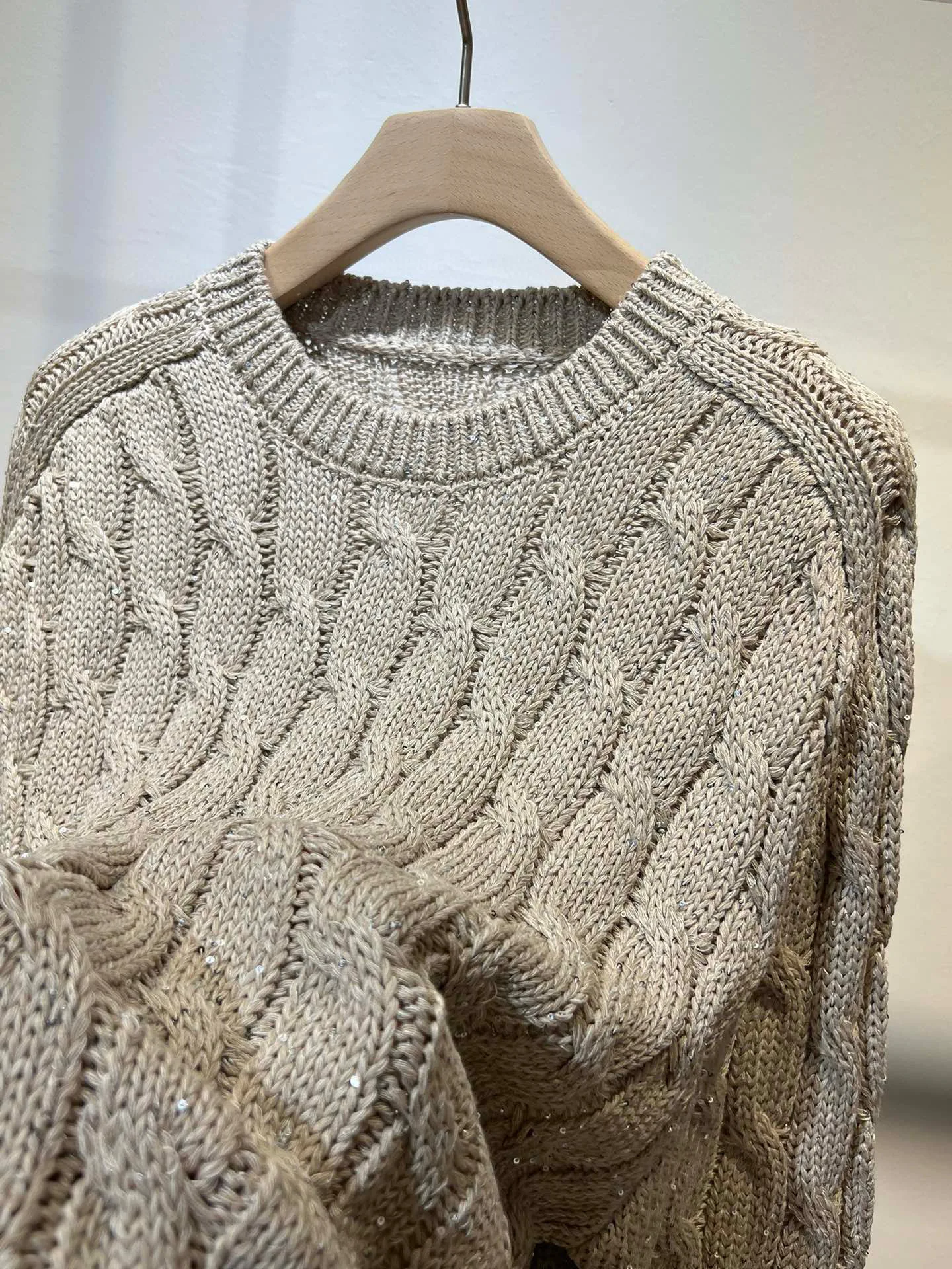 Summer casual sequinned knitted long sleeve sweater