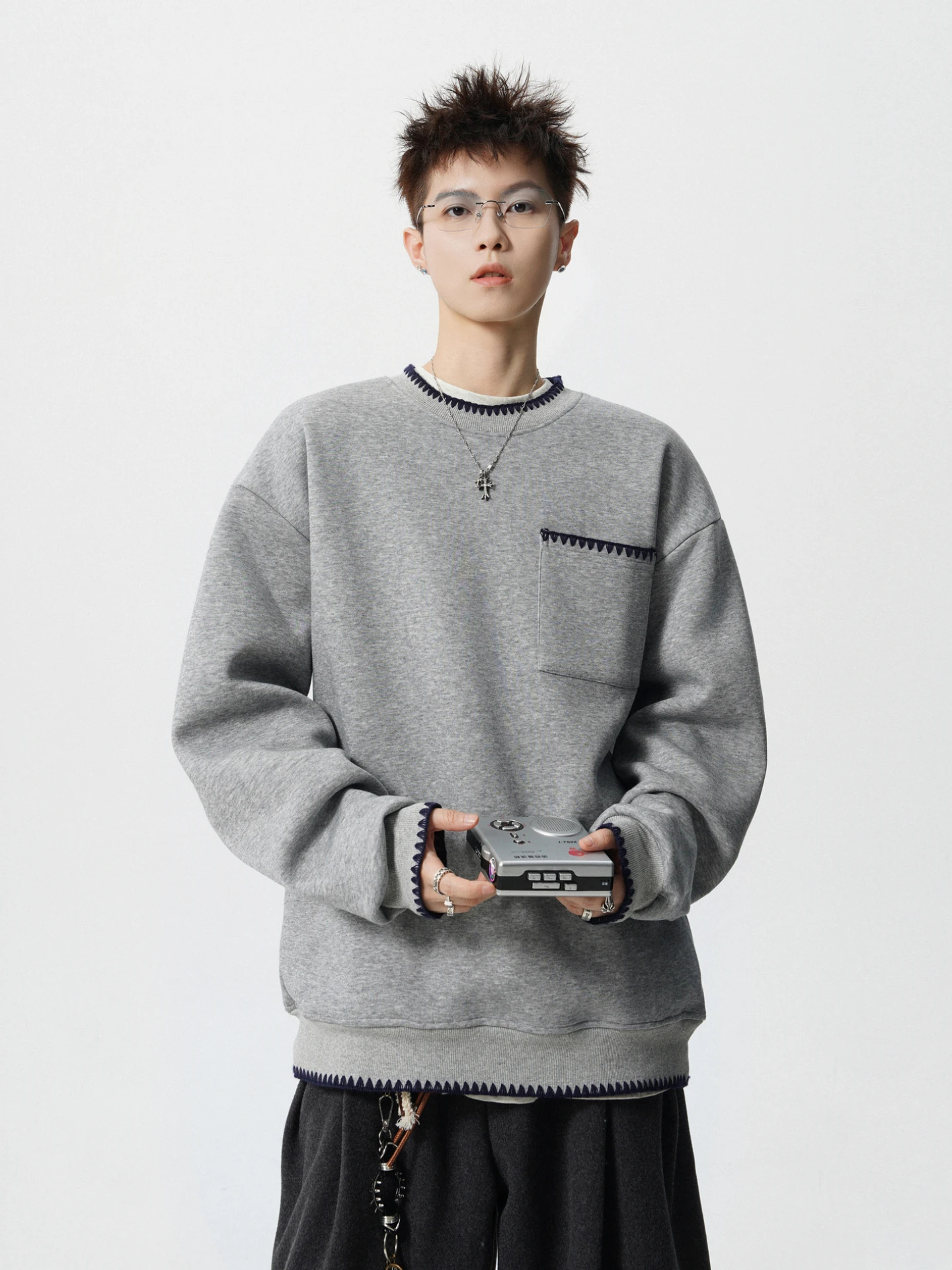 

Ретро модный брендовый кружевной дизайн с круглым вырезом, мужская американская свободная пара, повседневный универсальный топ