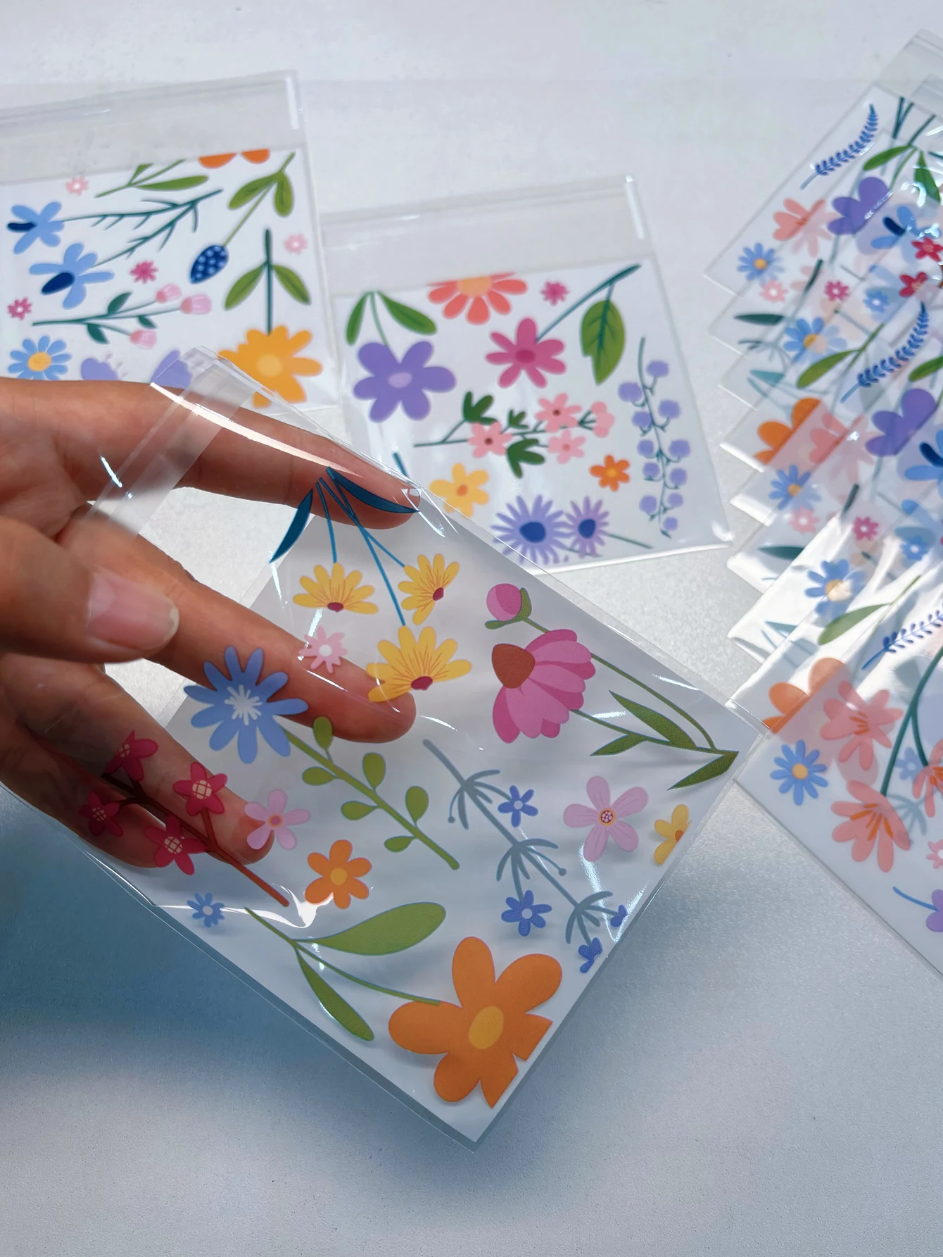 Sacs OPP à motif de fleurs et de feuilles vertes, emballage cadeau, petits sacs décoratifs auto-scellants imprimés de feuilles de fougère florales, 100 pièces