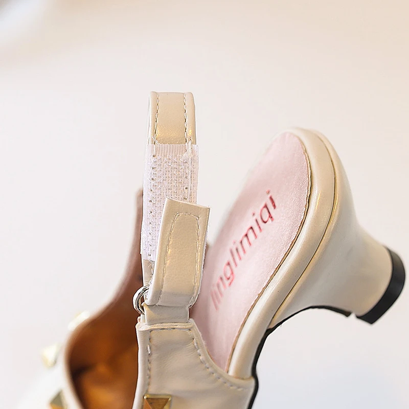 Girls Leather Shoes With Pointed Toes Studs Mary Jane Shoes Suitable For CommutingVersatile Stylish Leather Single Shoes