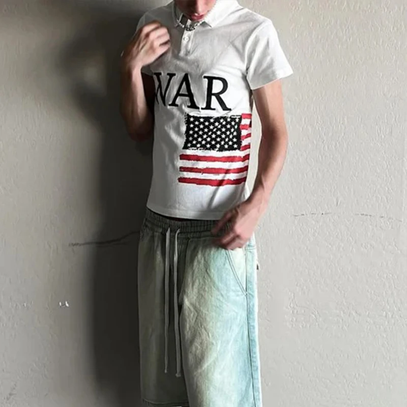 النمط الأوروبي والأمريكي 2025 الرجال تي شيرت ريترو قميص بولو مع نمط الحروف Harajuku Y2K شارع العليا القوطية الشرير الهيب هوب #4