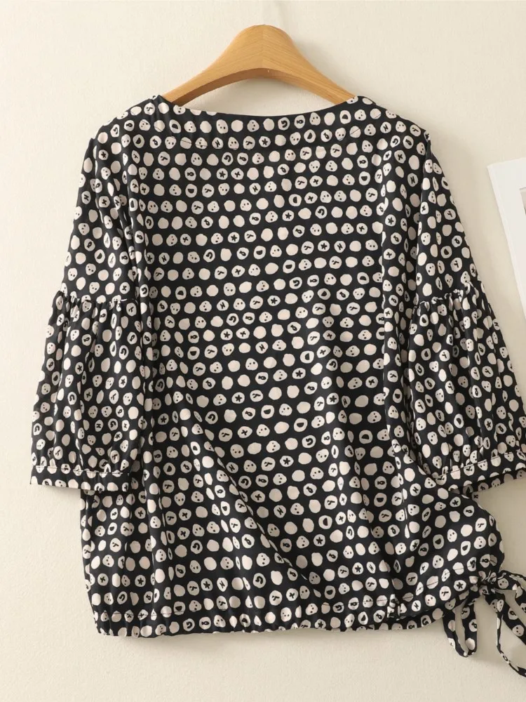 المتضخم الربيع الصيف تي شيرت المرأة هندسية طباعة موضة بلوزات فضفاضة غير رسمية السيدات غير النظامية مطوي امرأة تي شيرت