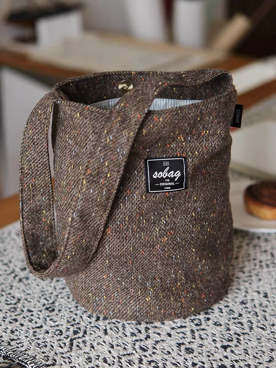 Autumn And Winter Japanese Retro Woolen Cloth Bucket Bag For Women Niche Artistic Leisure Commuting Single Shoulder Handbag Tide