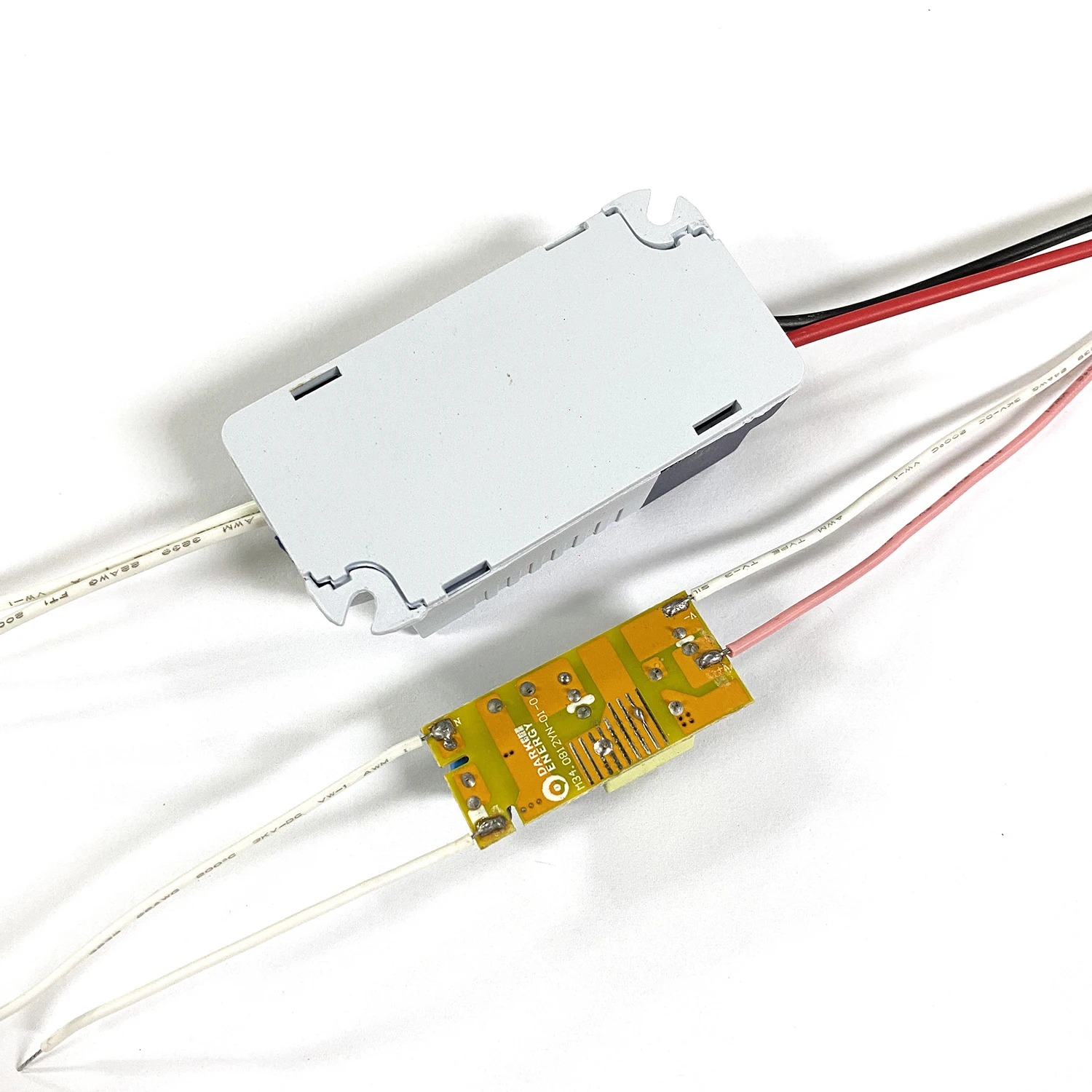 (8-12) X 1W LED Driver Power Supply for E27 GU10 Light Spotlight Transformers 8W 9W 10W 11W 12W CE Certified