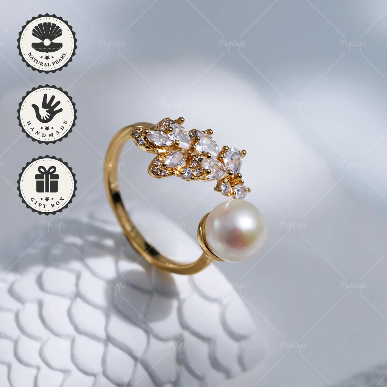 

Кольцо MYSOYA с белым пресноводным жемчугом 8-9 мм, дизайн с золотыми листьями и фианитами, в подарочной коробке, подарок на день рождения, подарок на День святого Валентина