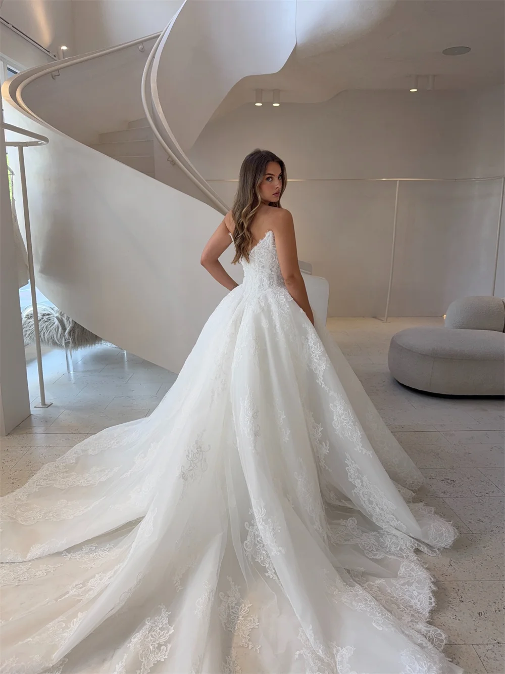 ZHIO Luxury Strapless Embroidered Lace Ball Gown Basque Waist Cathedral Train Bridal Marriage Vestido De Noiva Sereia Customized